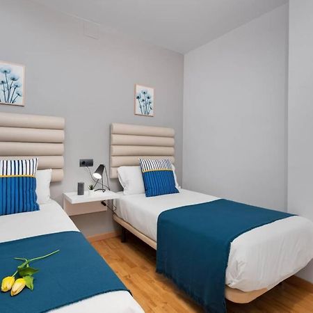Lodging Apartments Villa De Gracia 2 Bedroom Cozy Apartment Barcelona Kültér fotó