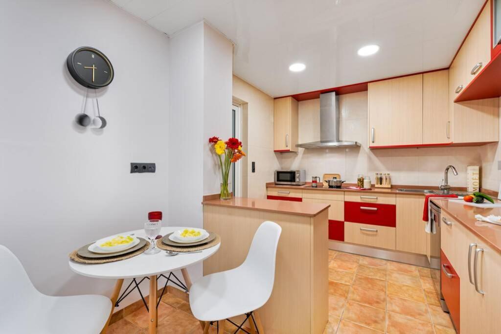 Lodging Apartments Villa De Gracia 2 Bedroom Cozy Apartment Barcelona Kültér fotó