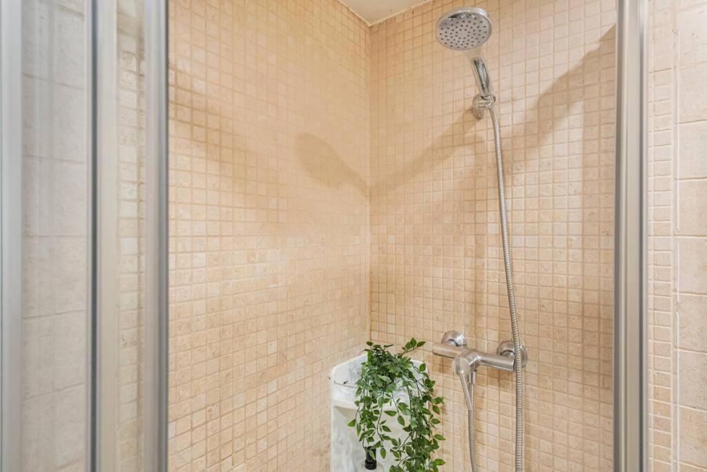 Lodging Apartments Villa De Gracia 2 Bedroom Cozy Apartment Barcelona Kültér fotó