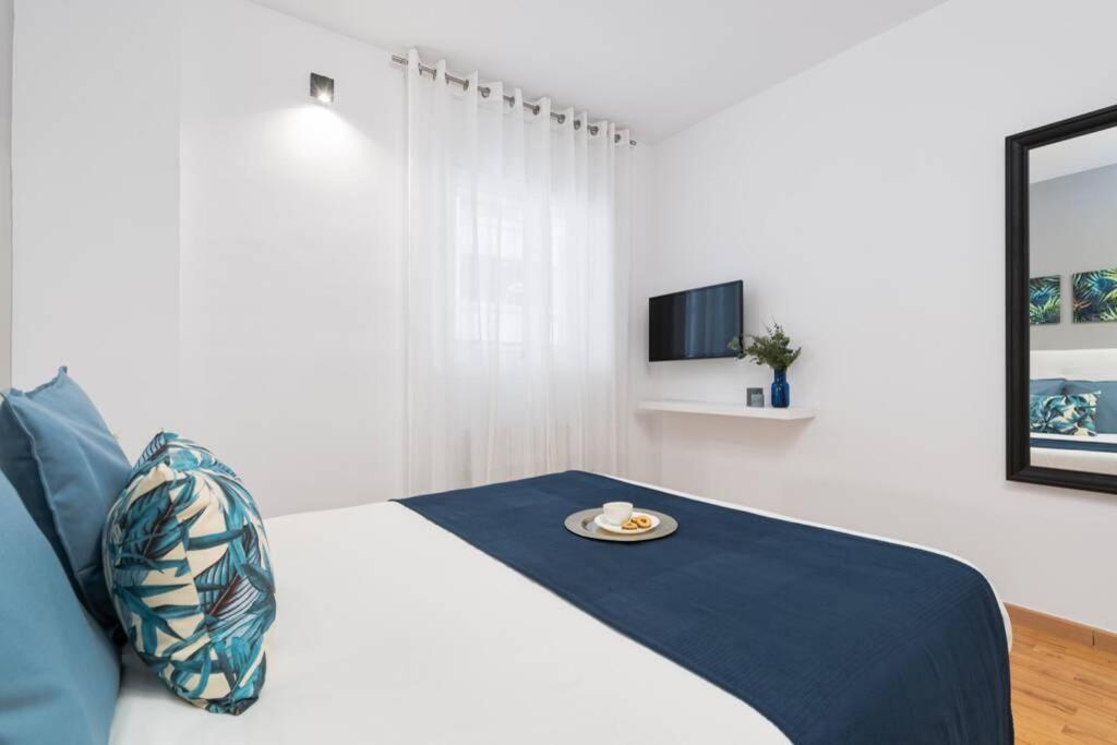 Lodging Apartments Villa De Gracia 2 Bedroom Cozy Apartment Barcelona Kültér fotó